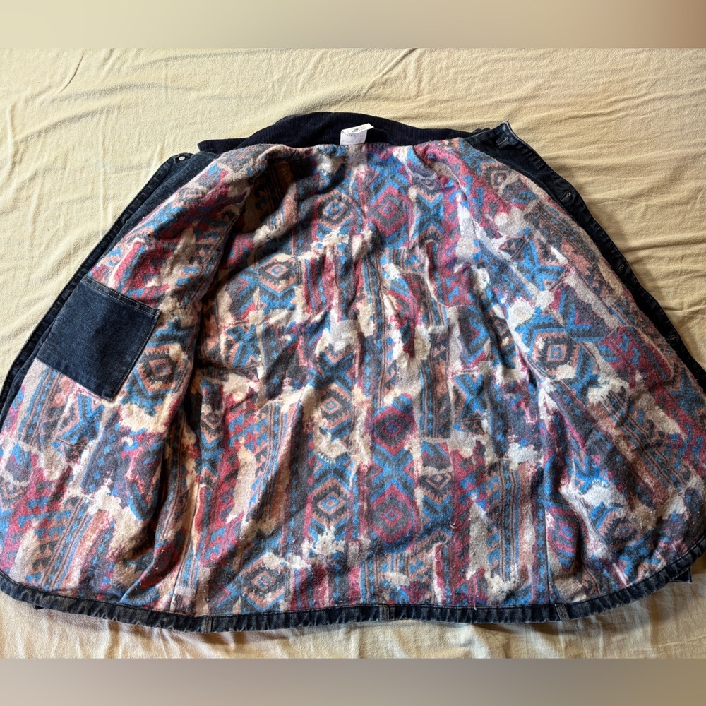 Carhartt “Southwest Look” Washed Denim Blanket-Lined Chore Coat (CB1003) - Picture 8 of 16